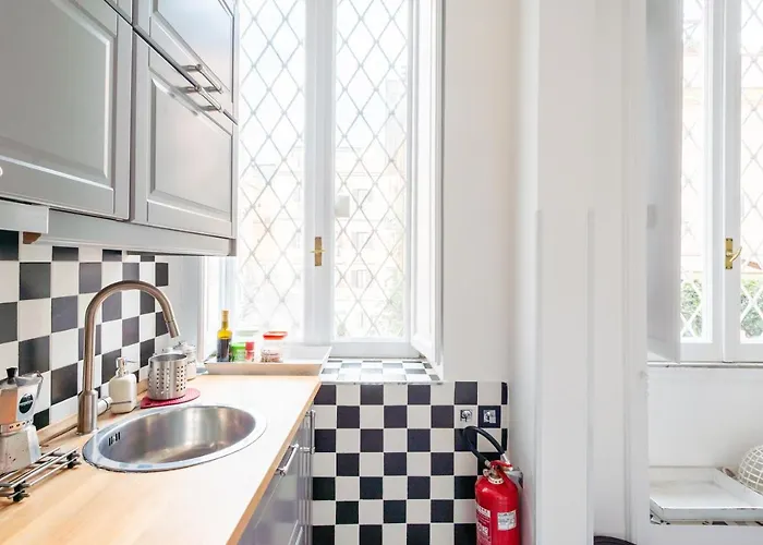 102 Vaticano Gæstehus 2*